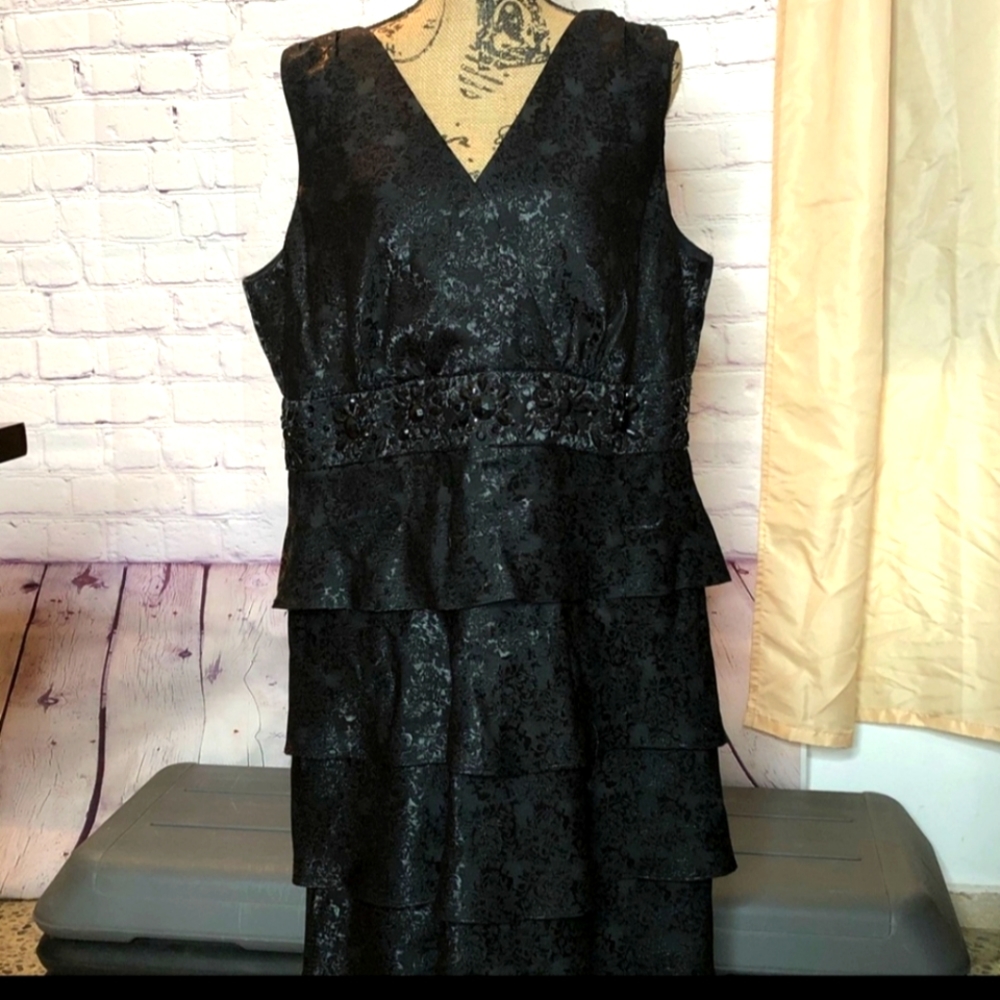 Elegant Black Dress